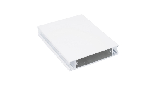 0.30 mm Espessura RAL9010 9016 Perfis de alumínio revestidos em pó para janelas e portas