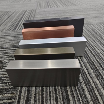 Profissionais de tubos quadrados de alumínio anodizados para decoração em forma quadrada