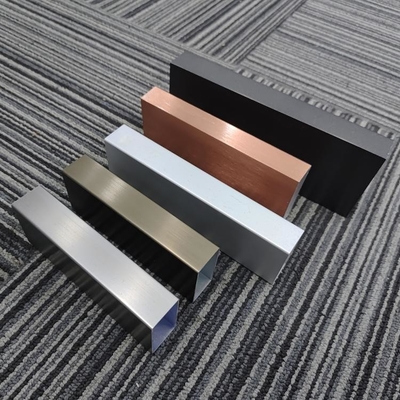 Profissionais de tubos quadrados de alumínio anodizados para decoração em forma quadrada