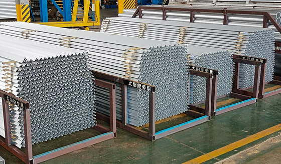 Profissionais de alumínio personalizados para montagem de painéis solares 2023