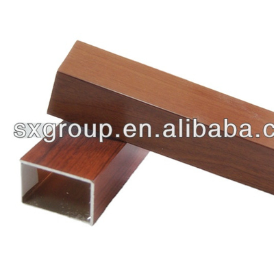 Tubo quadrado de alumínio de cor de madeira com serviço de soldagem 1.5x0.75mm espessura personalizada
