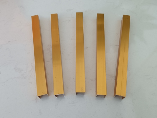 Polish Brush Powder Coating Golden Anodizing Wood Grain PVDF Edifício Construção Portas de janela