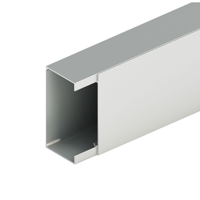 Perfis de extrusão de alumínio rectangular anodizado de prata para ferramentas de transporte duráveis