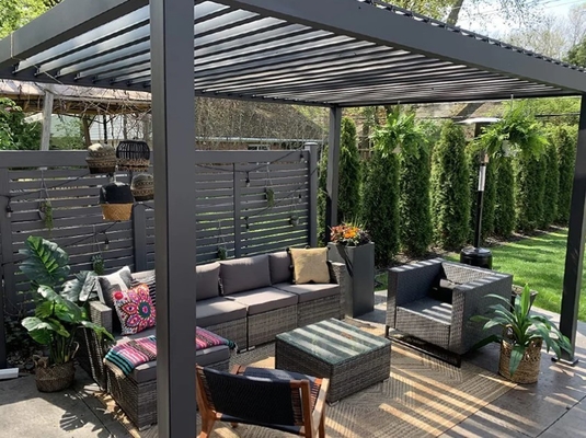 Pergola de alumínio exterior motorizado personalizado com design à prova d'água