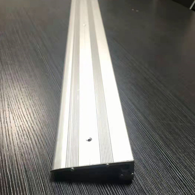 Sensor de iluminação de escadas Luz LED com perfis de extrusão de alumínio e material de liga