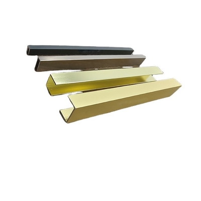 0.30mm Espessura Perfil de alumínio anodizado personalizado para barrancos de vidro em forma de U