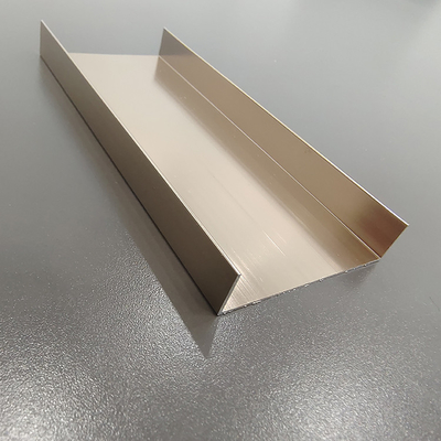 0.30mm Espessura Perfil de alumínio anodizado personalizado para barrancos de vidro em forma de U