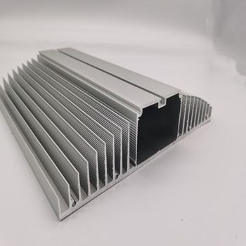 Polônia Válvulas de vidro do armário de cozinha frontal com perfis de alumínio anodizado escovado OEM