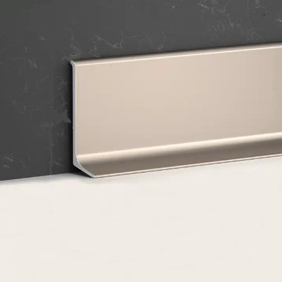 Perfuração Perfuração de precisão Corte CNC Baseboards de alumínio Led Baseboard para Skirting Board