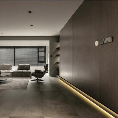 Empurrar e puxar PVC Custom Moderno Flooring Baseboard Iluminação Perfil com Luz LED
