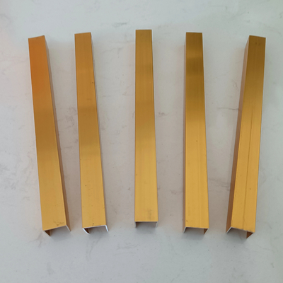 Canais U de alumínio dourado polido para perfis de fabricação de molduras de alumínio 6063-T5