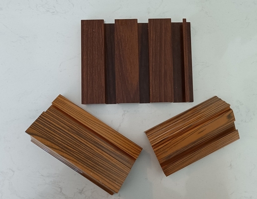 Profissionais de tecto em alumínio para decoração, revestidos com pó, de grãos de madeira
