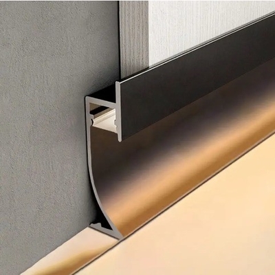 Profissionais de saias de alumínio preto para apartamentos modernos com luzes LED GB5237-2008 Standard