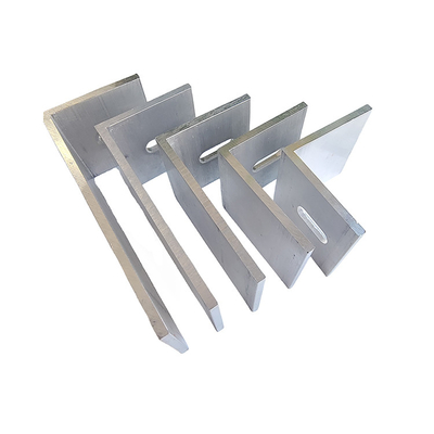 Brackets de montagem de painéis solares de alumínio em forma de L 80x40x40mm para aplicações externas