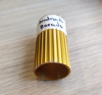 5.8-6.0M comprimento tubos de cortina de alumínio circulares redondos 6063 T5 ouro anodizante é liga