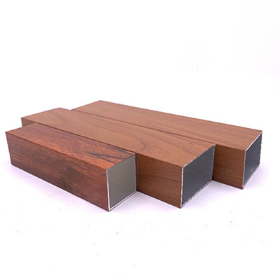 Perfis de alumínio de cor de madeira decorativa com temperatura T3-T8 e espessura 0,8 mm-2,0 mm